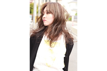 女性