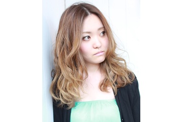 女性