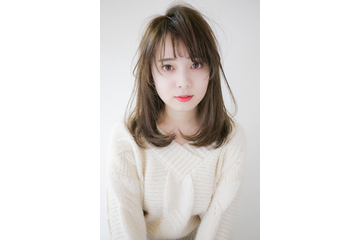 女性