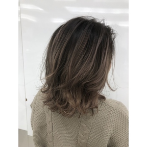 女性